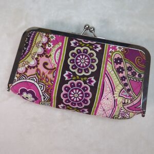 Vera Bradley VERY BERRY PAISLEY Cosmetic KISS & MAKE UP Lined Frame Bag Kisslock